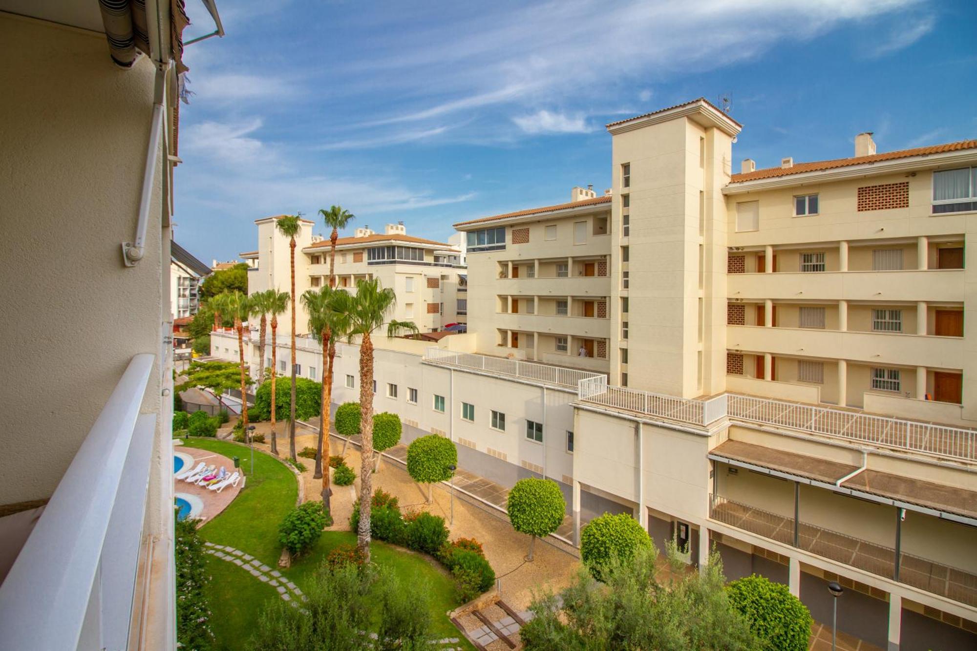 Luminoso Y Acogedor Apartamento En Albir Альбир Экстерьер фото